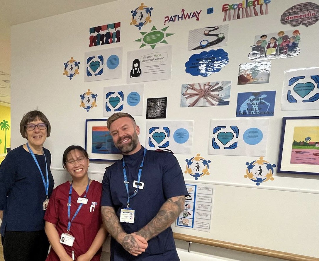 MLU_PTE's tweet image. Fun Fridays aren&apos;t just about fun! They&apos;re about visible leadership, listening to nurses, well-being checks, quality &amp;amp; safety checks, and recruiting students to stay with us. #PositivePracticeEnvironments @Lailanie33 @SigsworthJanice @cleonvillapalos @ImperialPeople @teamCNO_