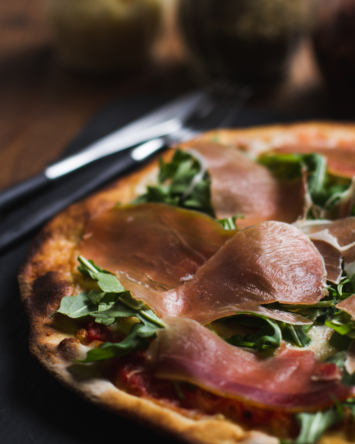 Savor the Italian Classic: Al Prosciutto - Tomato Sauce, Mozzarella, Prosciutto, and a Sprinkle of Fresh Arugula!
#TuttoPizzaandPasta #Tuttokeybiscayne⁠ ⁠