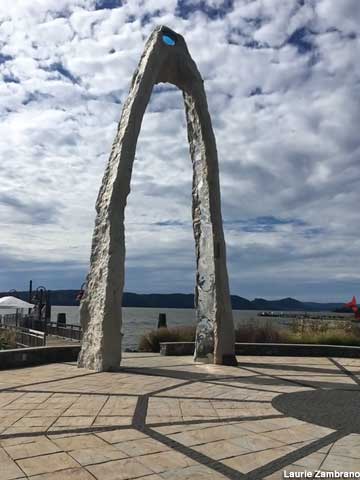 imlosingitcompl's tweet image. Kinda mid. I don't have many landmarks. Just a bunch of old historic towns on a river.