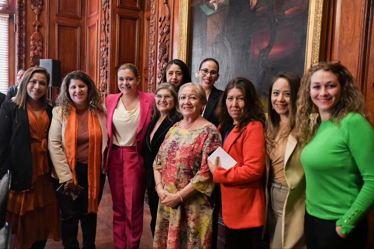 MaruCampos_G's tweet photo. Se instaló la Mesa de seguimiento para la atención de la declaratoria de Alerta de Violencia de Género contra las Mujeres. 

Es un mecanismo de protección de los derechos humanos de las mujeres único en el mundo, para enfrentar, erradicar la violencia y agravios que impidan el ejercicio pleno de los derechos humanos de las mujeres en un territorio determinado.