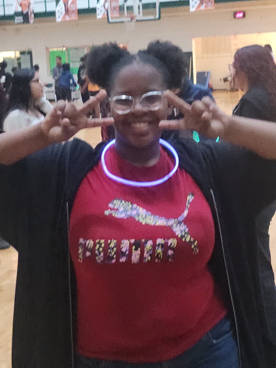 recvrfromtrauma's tweet photo. Stockbridge Middle had our PBIS Glow Party today!  We had a separate area for the students who wanted a quieter space...all in all, today was a great day! 😁 https://t.co/vuLrnLGrx2
