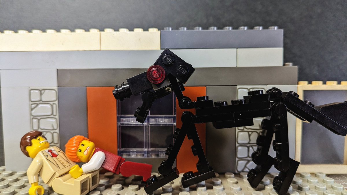 #LEGO スリムになったブラックドッグ。そしてデカい。