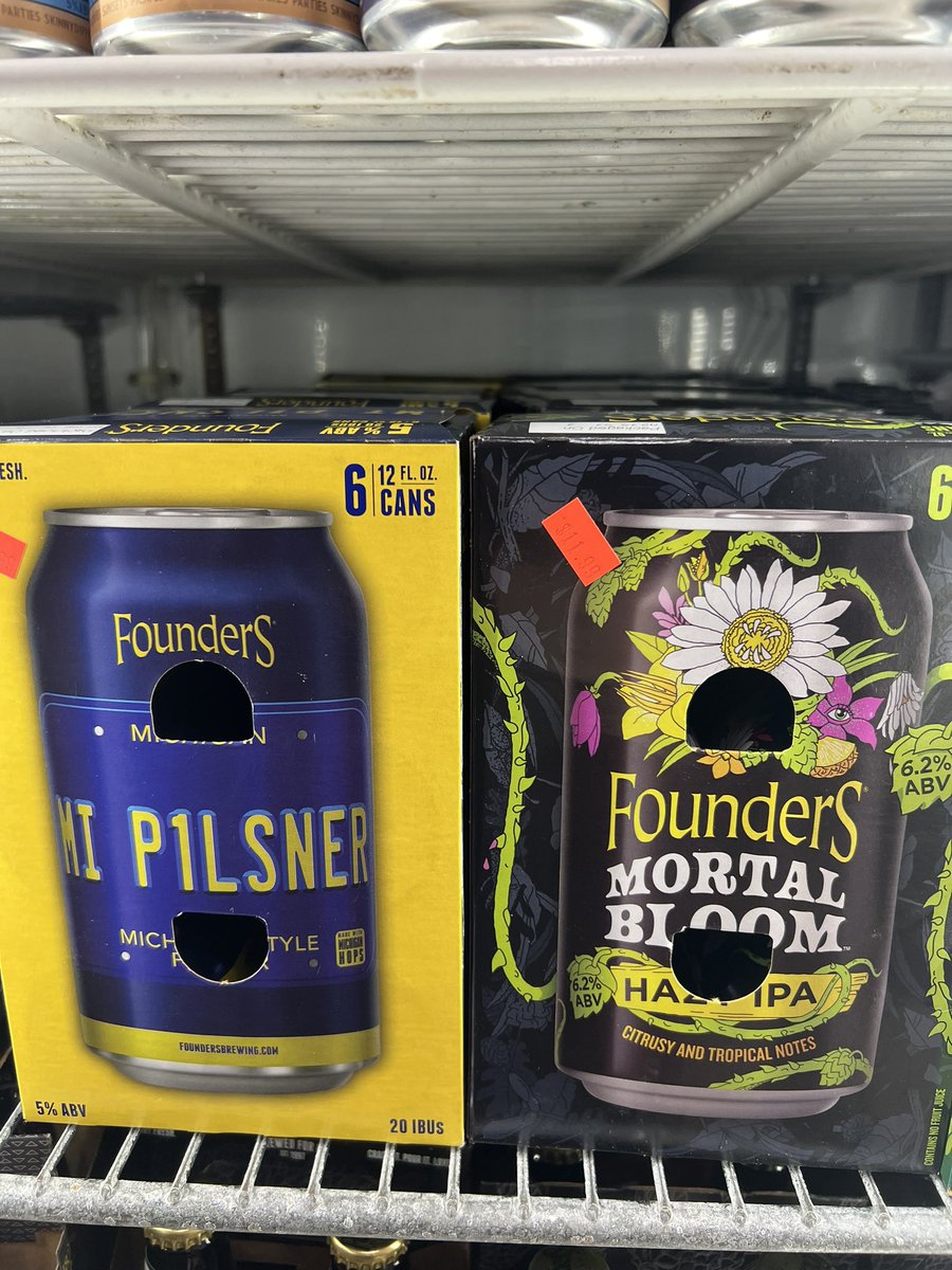 StoreMikes's tweet image. New #founders @foundersbrewing #pilsner and #mortal #bloom #mortalbloom #hazy #ipa in!
