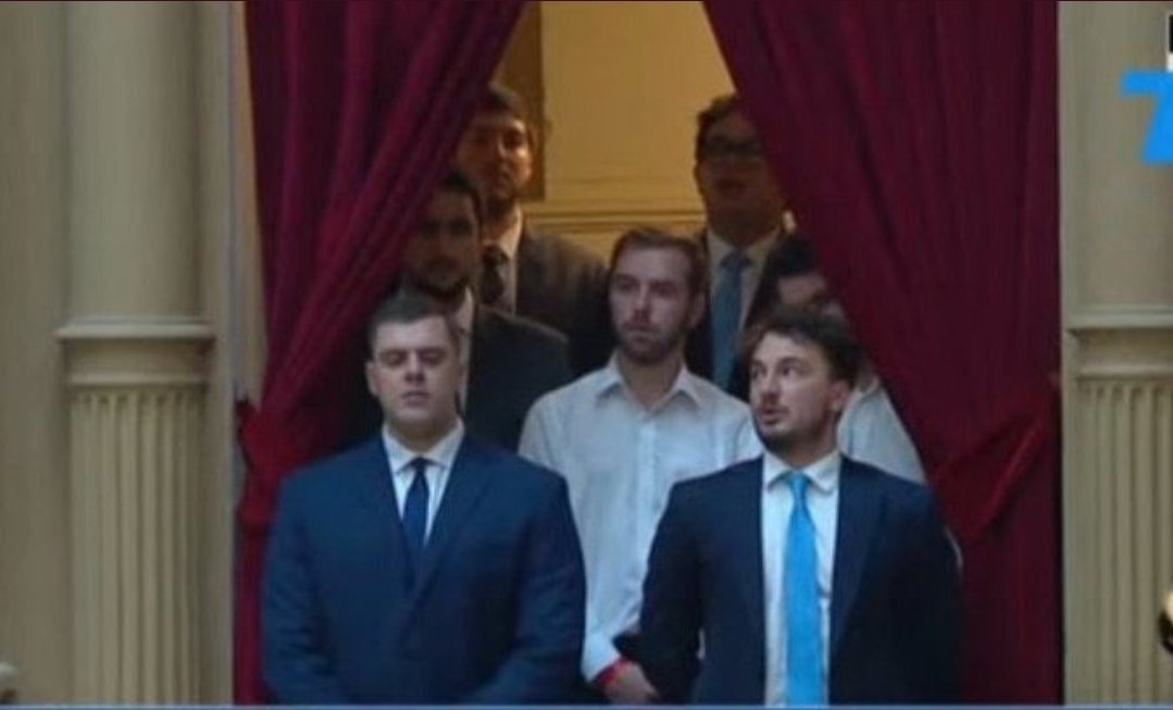 Los tuiteros pagos, presentes en el congreso