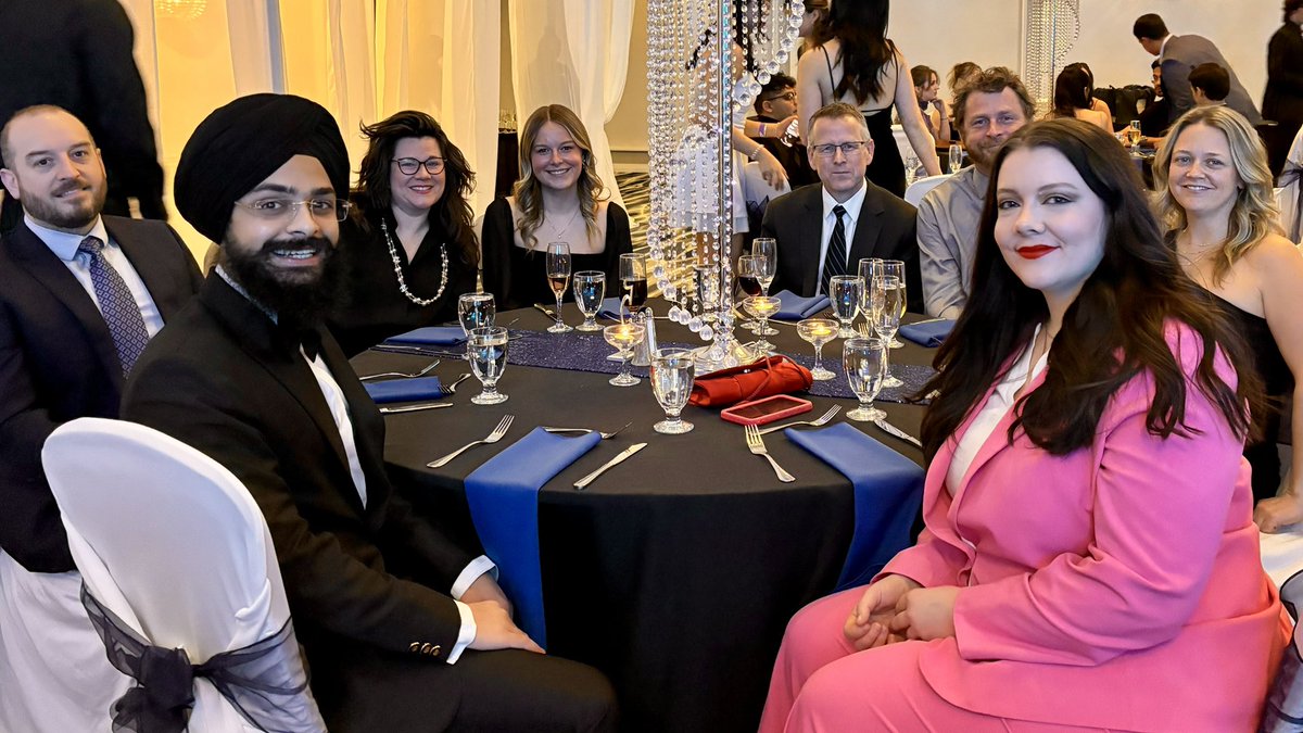 King's at Western tweet media