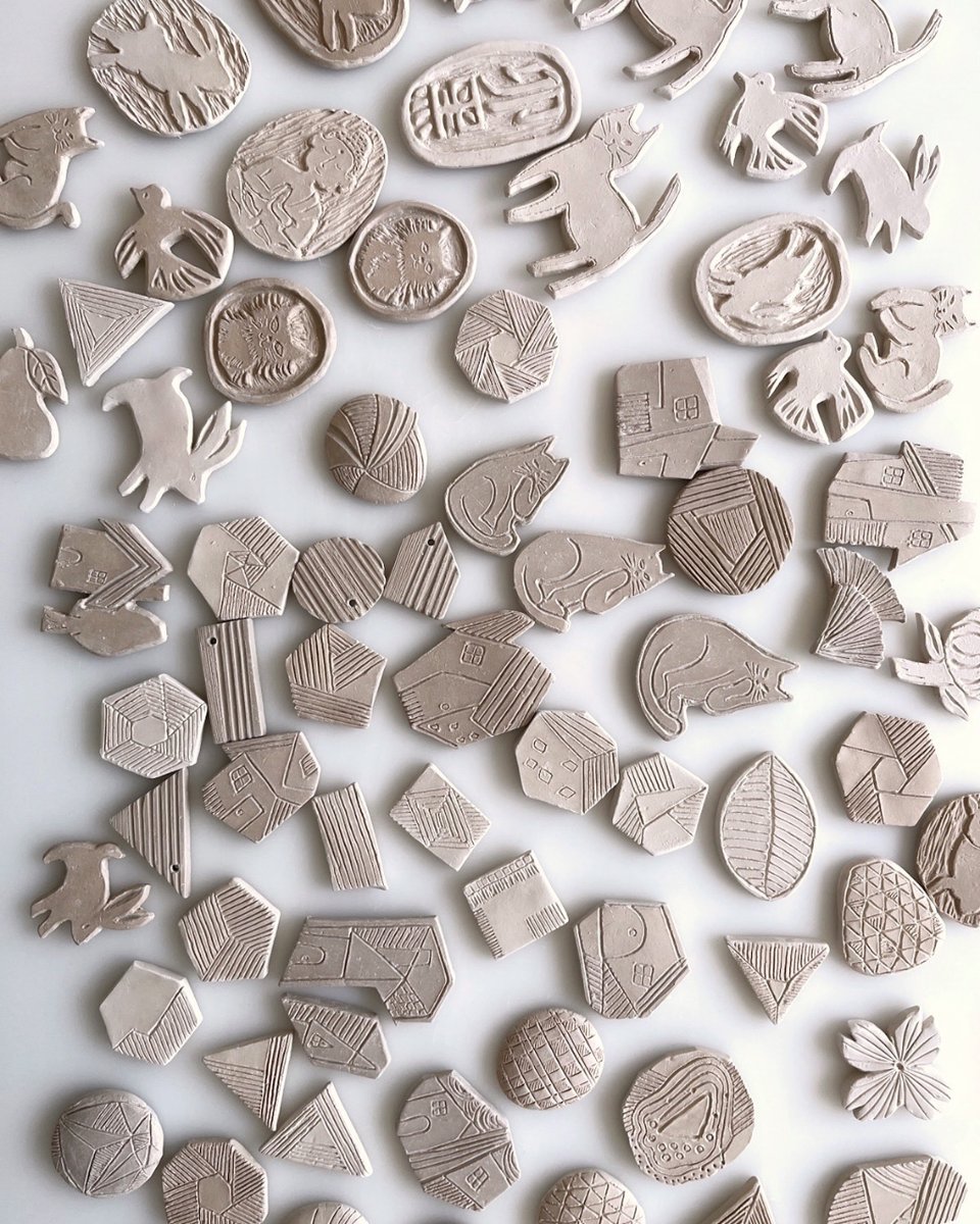 I found so much joy in crafting these ceramic brooches by hand at home. Each one is unique, making them truly one-of-a-kind pieces of handmade art.

#handmadepottery #ceramics #potterylove #1212craft #ceramicdesign #homestudio #madebyhand #handmadebrooch #brooches #porcelain