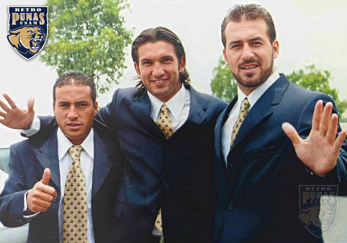 Tres elegantes pumas campeones.
<a href="/AiltondasilvaDa/">empresario ⚽️⚽️⚽️</a> <a href="/kikinfg/">KIKIN FONSECA</a> y <a href="/capibeltran/">Joaquín Beltrán</a> piezas fundamentales en la obtención del bicampeonato en el 2004. #PumasCampeones #FotoRetro