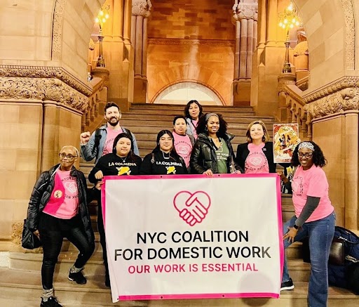 🧵6/7 At a state level as members of the Domestic Workers Initiative w/ @adhikaar @cga_npc @HiHemployers @domesticworkers we joined the @FEWCoalition to push for the Unemployment Bridge Program for immigrant workers✊🏽.