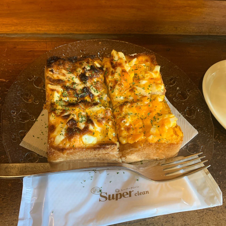 家の近所にあってかれこれ10年以上通ってた池袋の老舗珈琲店「ドリームコーヒー」が本日で閉店、、、
朝ごはん食べてきたけど満員だった。
マツコの知らない世界に取り上げられてから混んだ時期もあったな。。
50年やってたんだって。
さぁ今日も仕事がんばろ