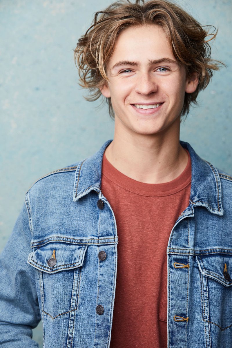 GeneralHospital's tweet photo. 🎊 Please help us wish @hudsonwest a very #HappyBirthday! 🎉 #GH https://t.co/1vGhdMLUcR