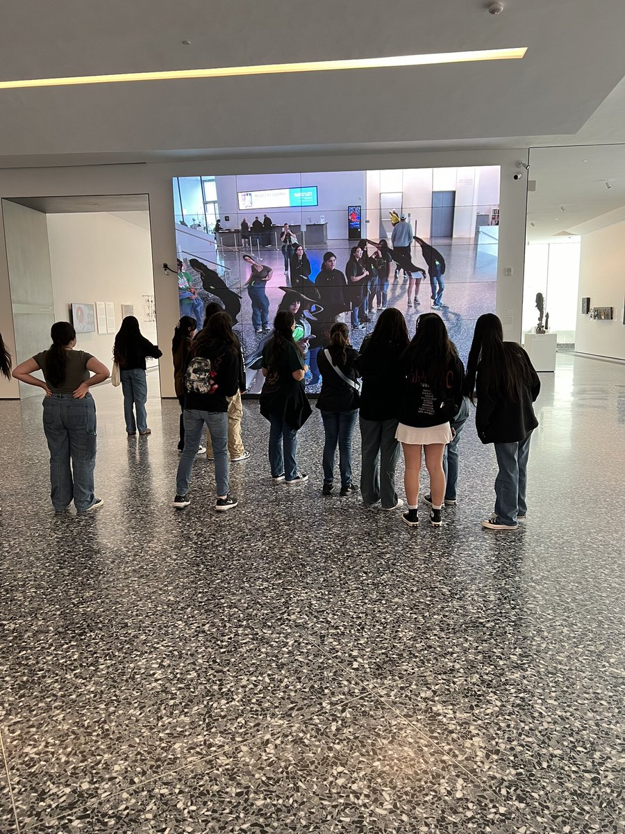 Today <a href="/HumbleIsdDON/">Diversify Our Narrative Humble ISD</a> got to experience our first field trip! We saw the <a href="/kehindewileyart/">Kehinde Wiley</a> exhibit at @MFAH in honor of #BlackHistoryMonth   <a href="/HumbleISD_AHS/">The Atascocita HS</a>
