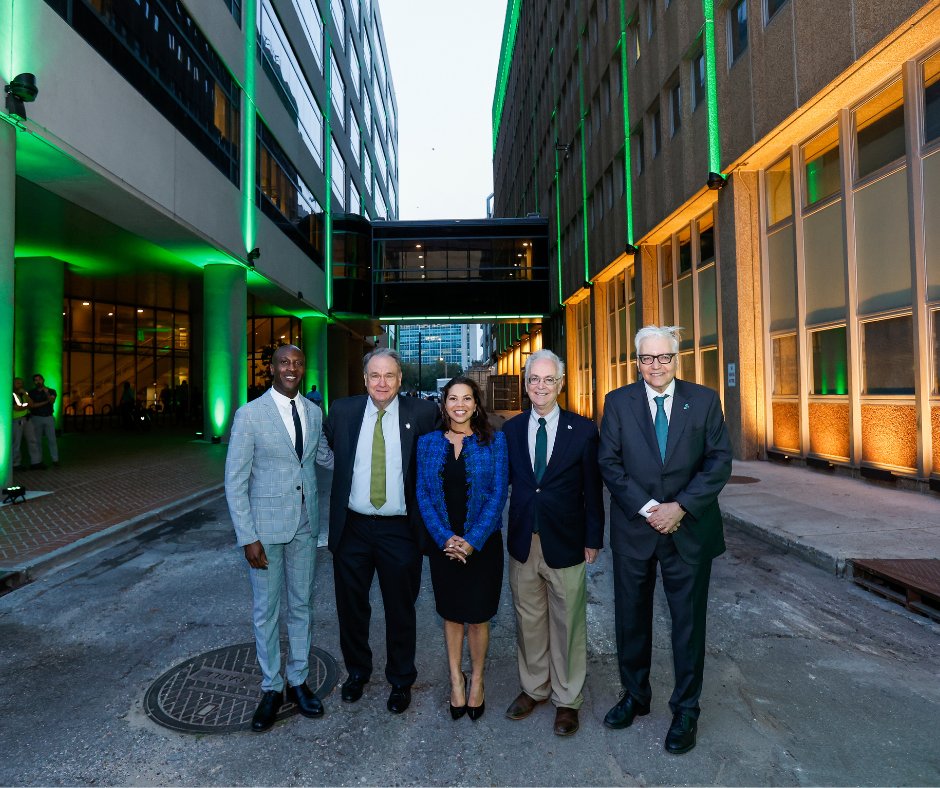 You may notice New Orleans looking a little more green – buildings that are part of our downtown campus have new exterior lighting, illuminating @Tulane's presence downtown. Thank you to @DavonBarbour and @lesliharris for joining us this week to officially switch on the lights!