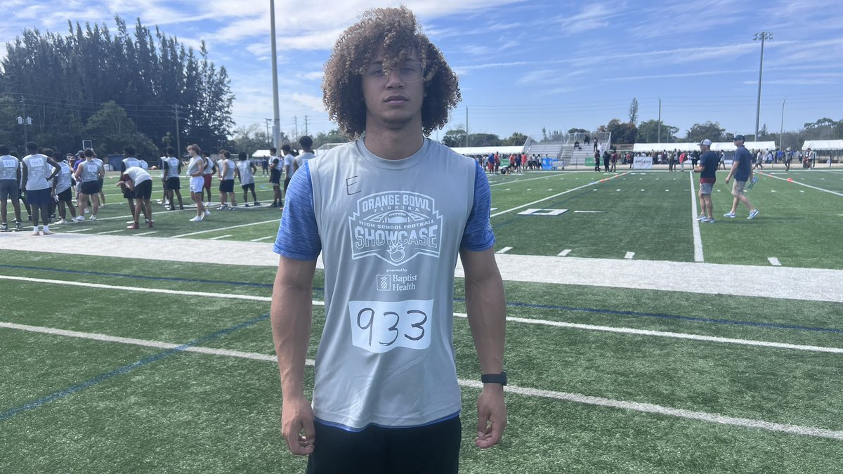 najitobias's tweet image. On the spot: 8th Annual @OB_Showcase 

@CarrissJohns received an offer from
@WCtitansFB this past Saturday (Feb. 24) after the skill position drills took place at @StThomasUniv. 

@OrangeBowl @BullpenInside @BrahmanFootball @OkeechobeeHS @Nimarion0730 @CoachGornitzky