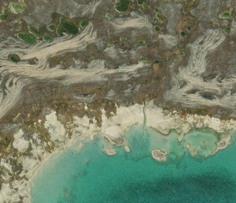 The former shorelines visible on southern Victoria Island are unreal and awesome! #Geology #canada #CdnSci #geoscience