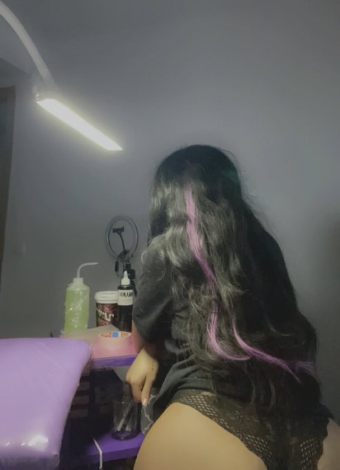 Quien quiere un nuevo tatuaje?? &hearts;️📢  https://t.co/pLbv9rHrZK  #egirl #tattoo #LATINA https://t.co/35<a href="/tag/tattoo"class="tags"><span>#tattoo</span></a><a href="/tag/latina"class="tags"><span>#latina</span></a><a href="/tag/egirl"class="tags"><span>#egirl</span></a>