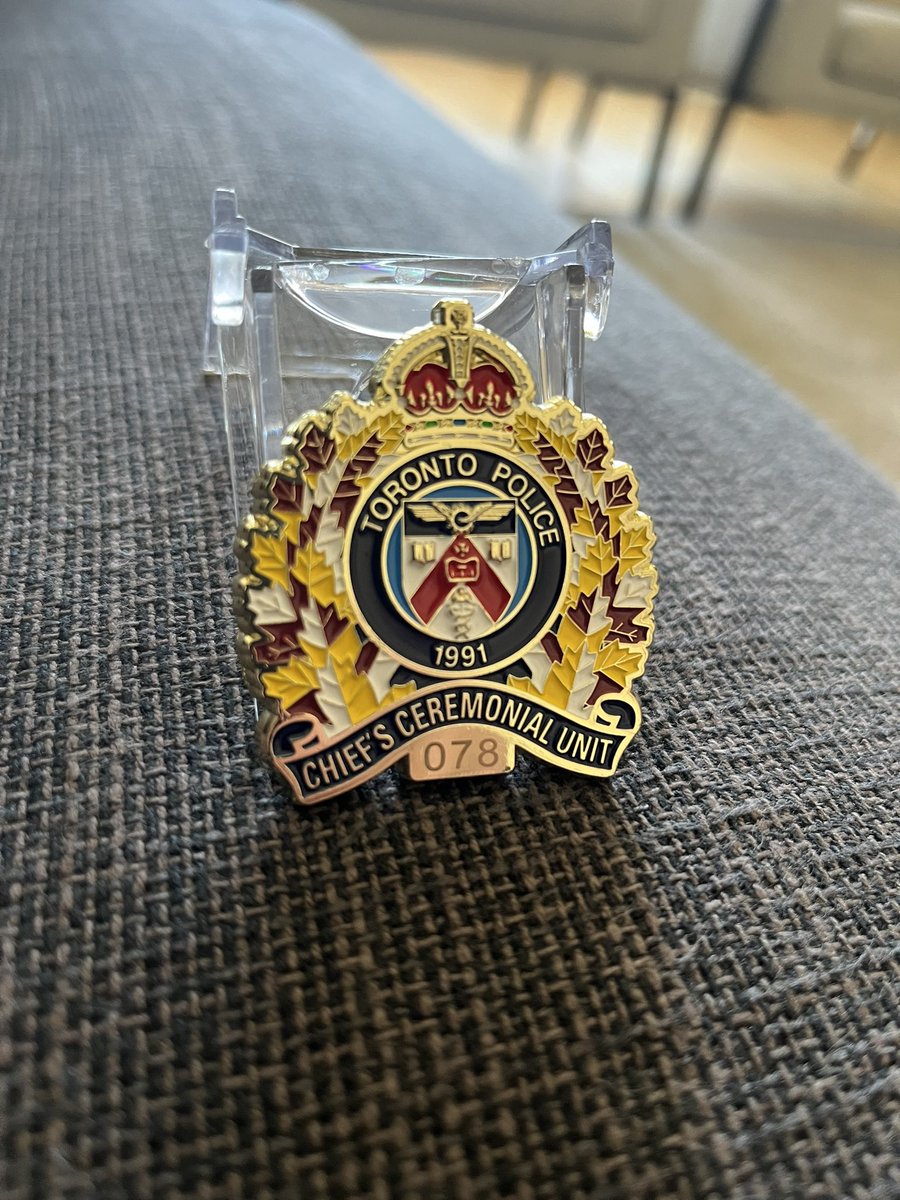 Received this stunning police challenge coin in the mail recently! Another great addition to my growing collection! #challengecoin #collector #chiefsceremonialunit