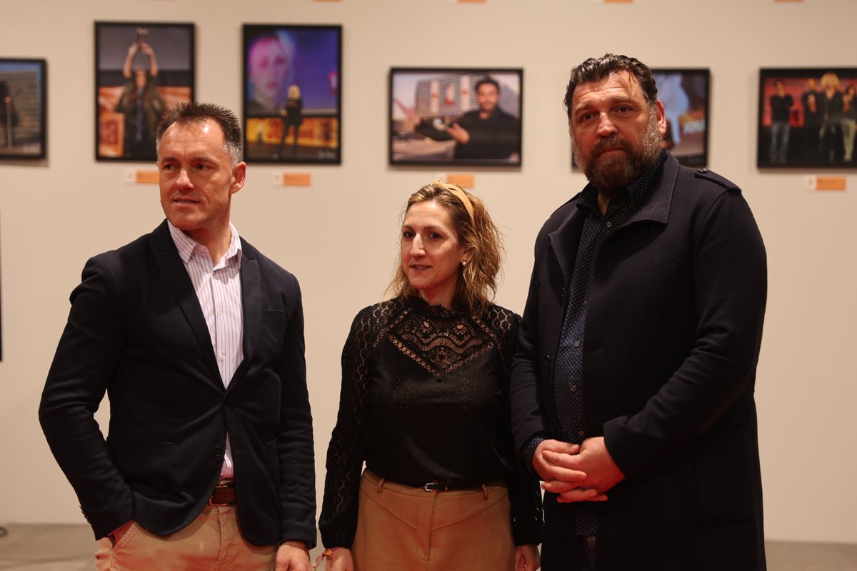 AyuntamientoMDC's tweet photo. El festival de cine de Medina del Campo, en su #37SECIME ha querido otorgar el Roel de Actriz del Siglo XXI a Laia Costa y el Roel de Actor del Siglo XXI a Hovik Keuchkerian, protagonistas de la película “Un Amor”, de la directora Isabel Coixet. Enhorabuena¡¡ https://t.co/6snpTAqX81