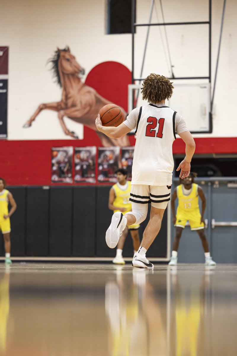 Defense wins championships!🤷🏽

hudl.com/v/2NZRkR