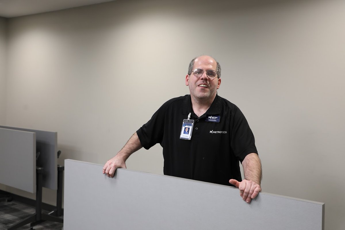 Today is #EmployeeAppreciationDay, so we want to express our sincerest gratitude to all of the Metro Tech employees who work behind the scenes. 🌟

We hope you all know how appreciative we are for what you do!

#MT4Life