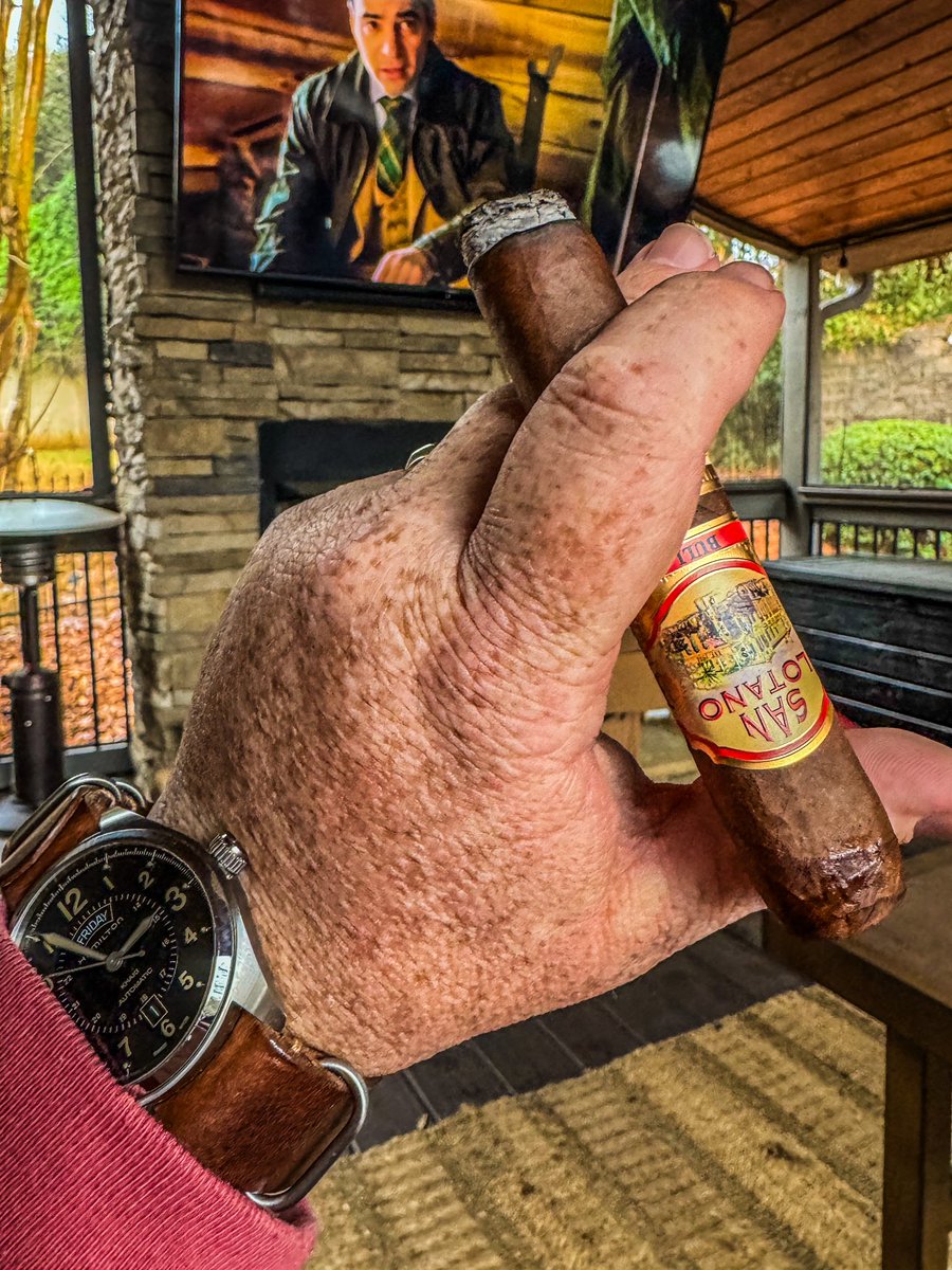 Busy week, wrapping up some calls on the porch with a #rootbeer and an @AJFcigars #SanLotano The #Bull. Always been one of my favorite AJs! #nowsmoking #CigarLife #BOTL #watchoftheday #blessed #Hammy