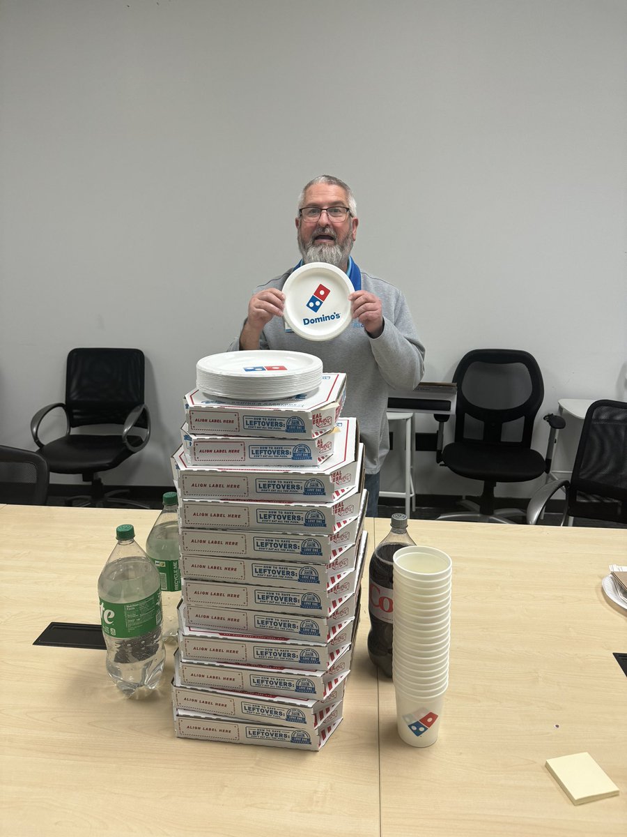 Pizza party for John it is! Very appreciative of all the hard workers at Sherman! Happy Employee Appreciation Day! #EAW24 #LifeAtATT #NTX