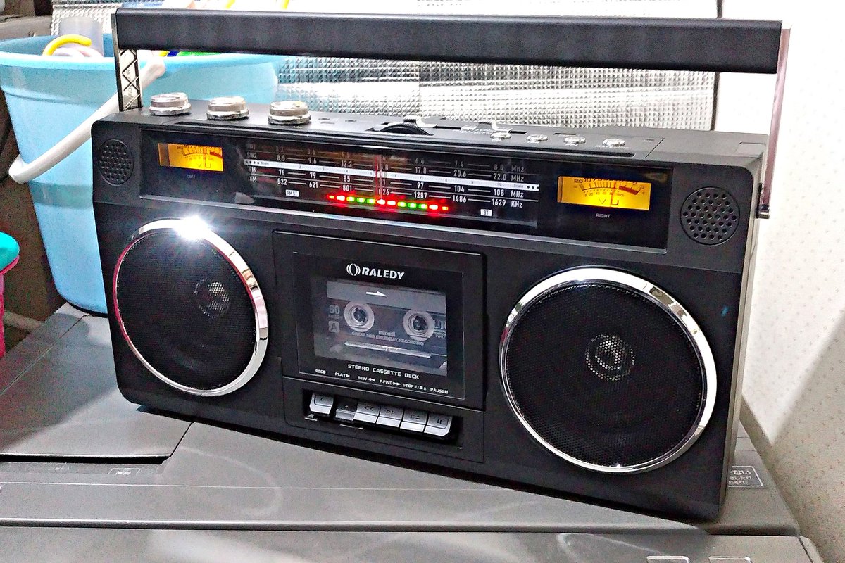 you_kun_jp's tweet photo. おっふろ~♪
#洗濯機の上のラジカセ #raledy959 #FMAMSW #USB #bluetooth #ステレオ #ラジオカセット #カセットテープ #ラジカセ #プアオーディオ #stereo #radio #cassettetape #recorder #boombox #audio https://t.co/5qBIPDgFbE