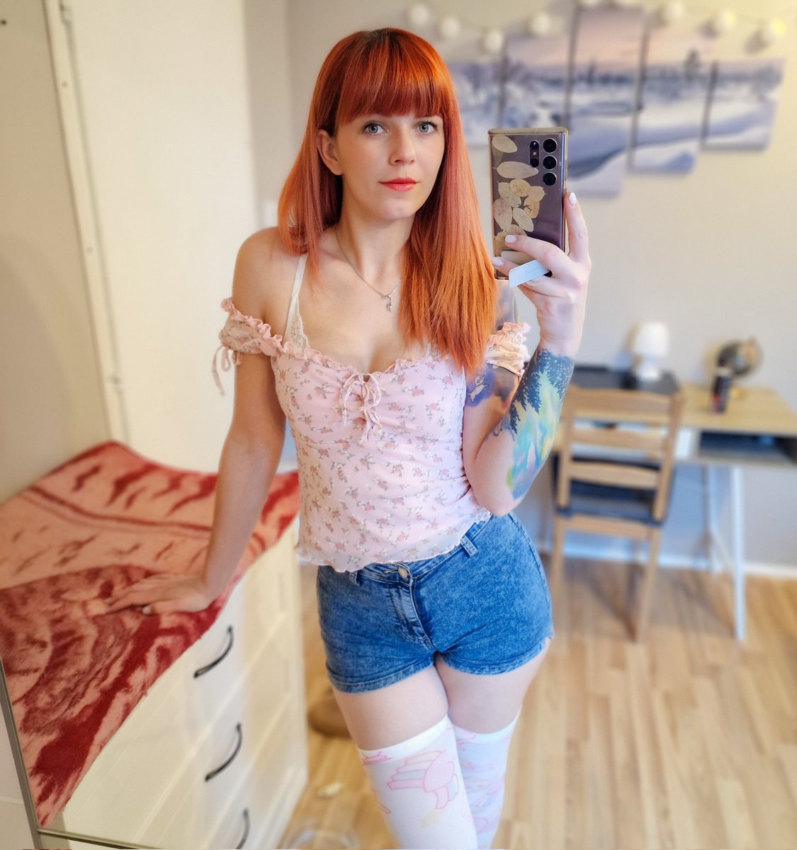 Content from aurora_shade