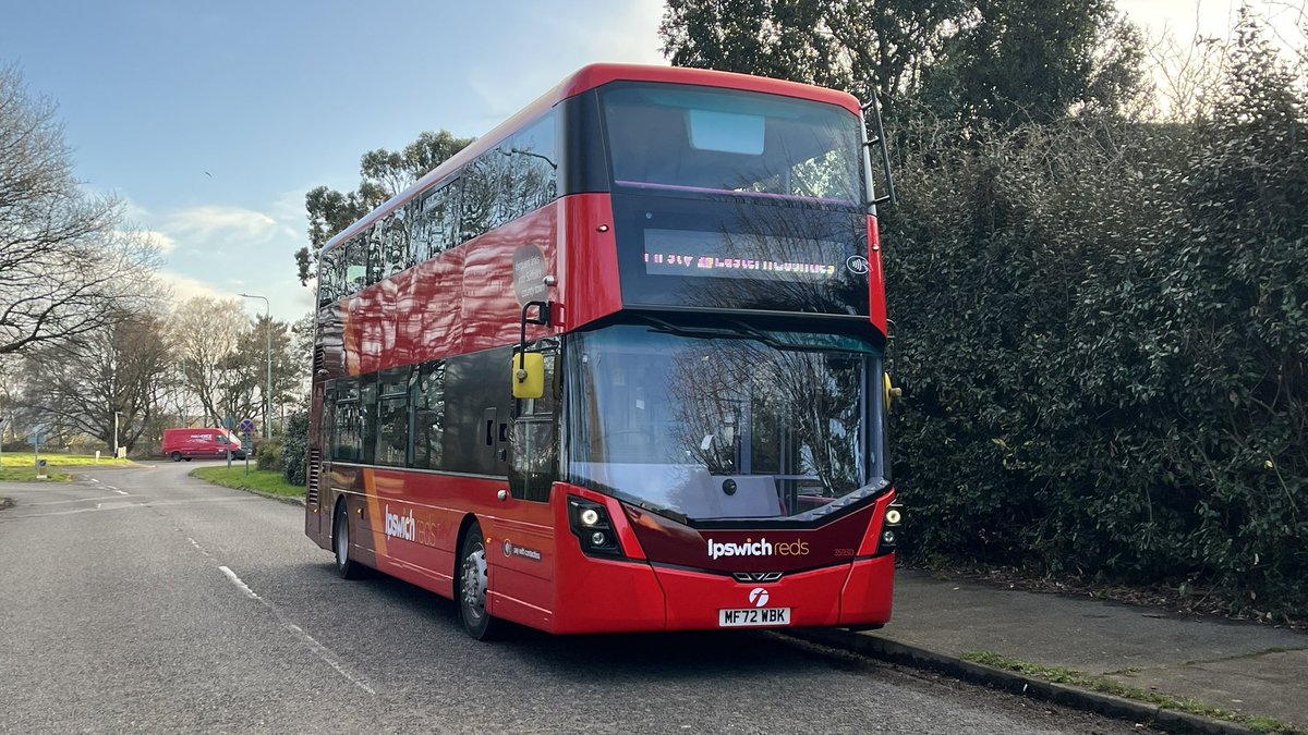 Nice few days back at work. Got to finally drive recently returned 69542 BF12 KWE, and got to drive recently repainted 35930 MF72 WBK.

Proper!