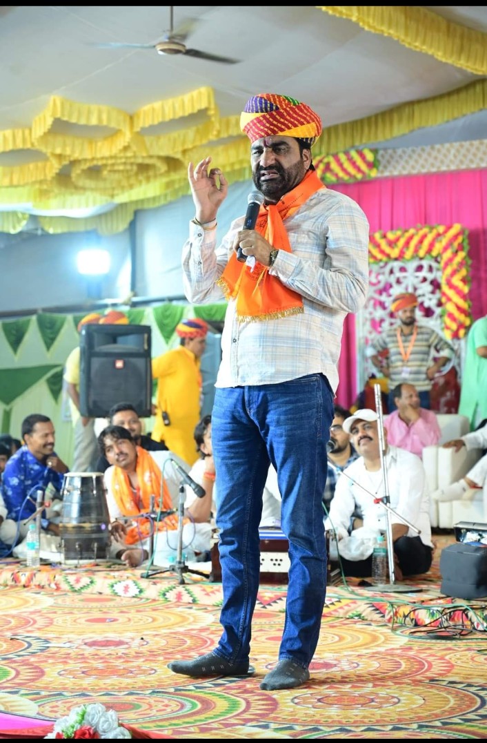 vinodnetarwas's tweet photo. Rlp SUPRIMO Hanuman Beniwal ji ko janmadin ki hardik shubhkamana 
@hanumanbeniwal 
@NarayanBeniwal7 @onkarmoond
@MahipalMahla @DivyaMaderna @ashokgehlot51 @AshokChandnaINC @MukeshBhakar_ @RajCMO https://t.co/uyUi5tKN1j