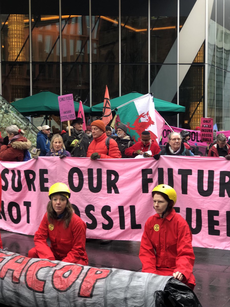 Conwy Science🌍 (@alisonconwy) on Twitter photo Rebels from N Wales joined #InsureOurFuture action in Manchester today #EACOP #NOwestCumbriaCoalMine <a href="/XRUK_Actions/">XRUK_Actions</a> <a href="/xr_cymru/">XR_Cymru</a> <a href="/XR_MCR/">Extinction Rebellion Manchester</a> Rebels from N Wales joined #InsureOurFuture action in Manchester today #EACOP #NOwestCumbriaCoalMine <a href="/XRUK_Actions/">XRUK_Actions</a> <a href="/xr_cymru/">XR_Cymru</a> <a href="/XR_MCR/">Extinction Rebellion Manchester</a>
