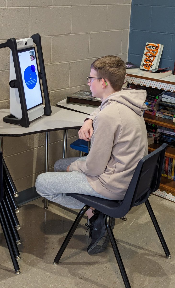 What better way to have students do a weekly check in on their final project than using Mirror by <a href="/swivl/">Swivl</a> <a href="/Scandela9/">Sara Candela | scandela9.bsky.social</a>