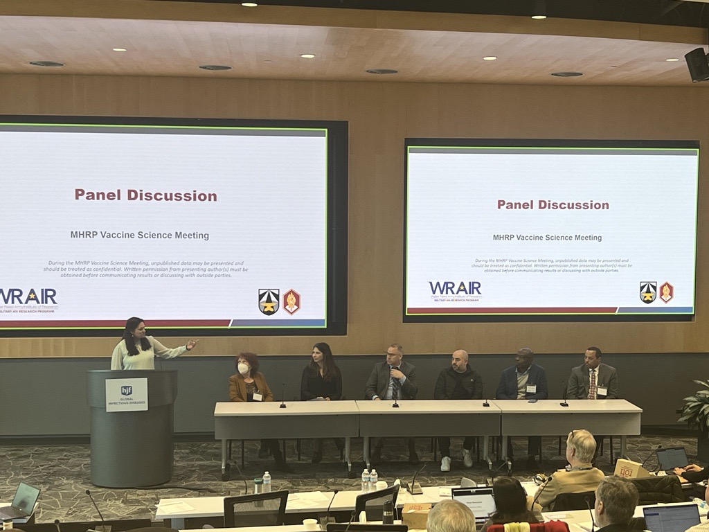 Our annual science meetings continued today with a focus on vaccines and prevention. Presentations featured updates on ongoing clinical trials, promising bi-specific broadly neutralizing antibodies, novel vaccine strategies and future #HIVvaccine development. 1/2