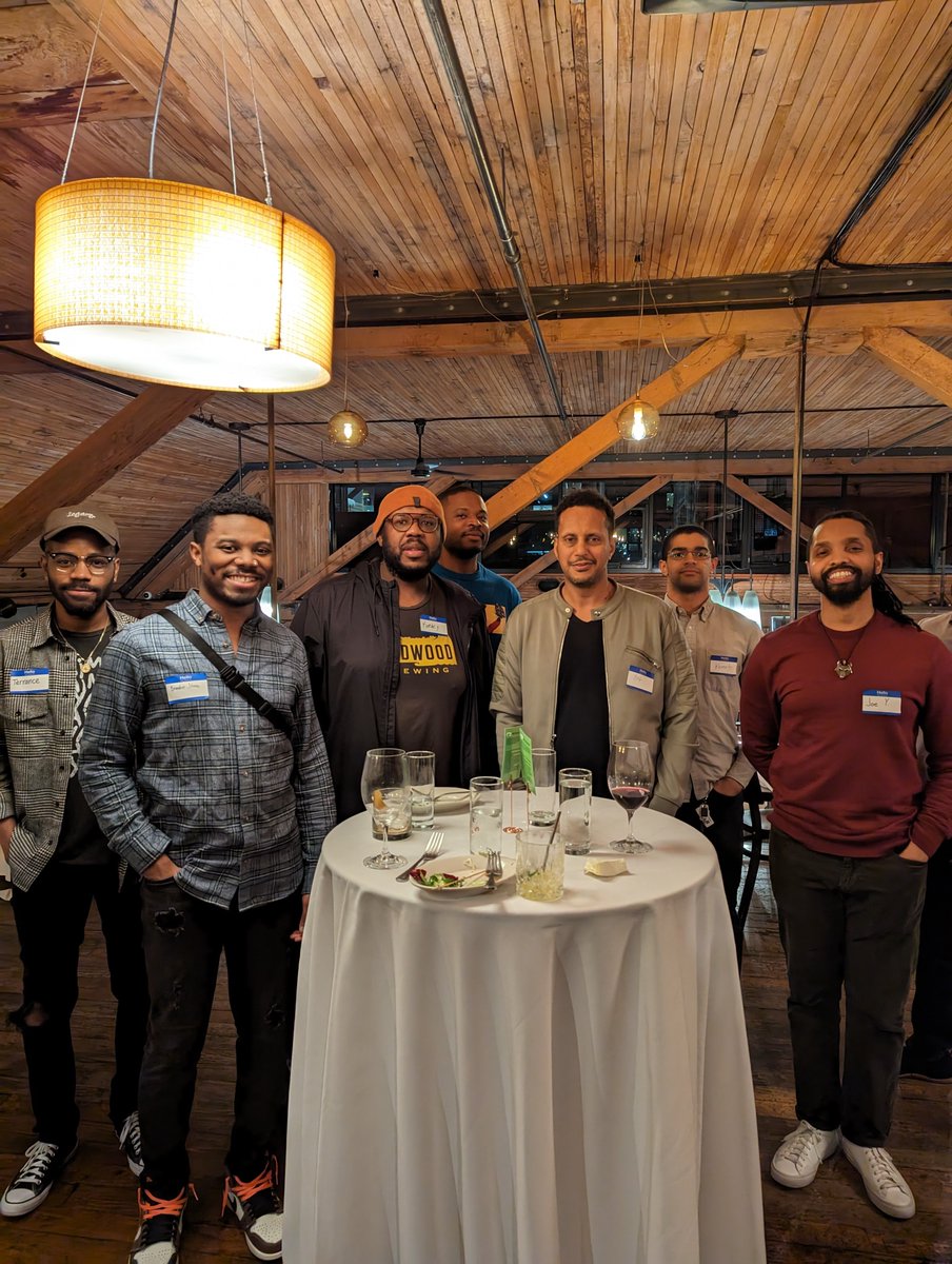 /dev/color tweet media