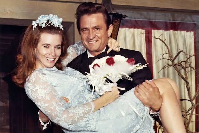 dailymstation's tweet photo. Johnny Cash marries June Carter on this day in 1968.

#JohnnyCash #OnThisDay https://t.co/LT7GoSgUZi