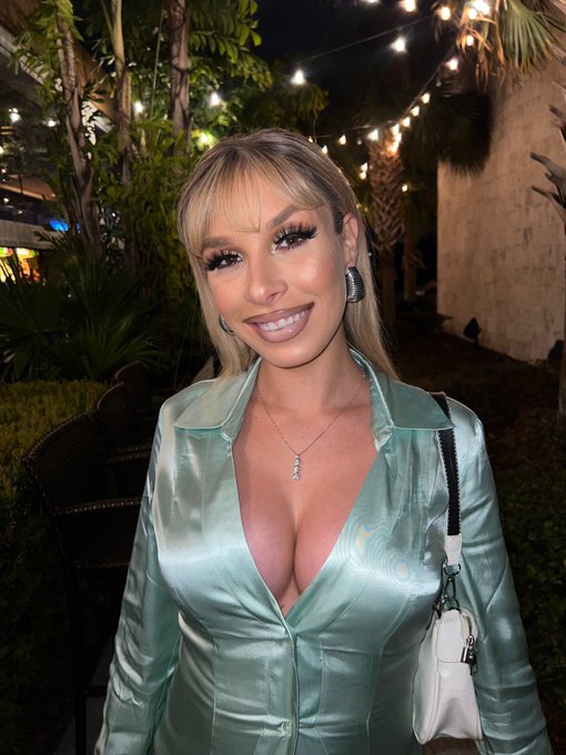 Follow my new IG @ carmeniscaliente https://t.co/JIjWAbaFmy