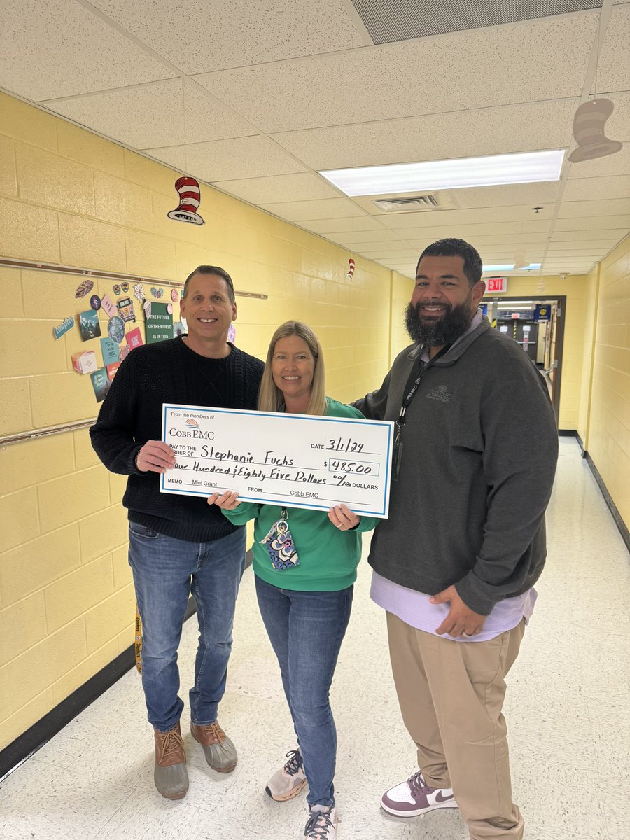 StephT2001's tweet photo. Incredibly thankful for @CobbEMCEdu and their generosity for providing this grant opportunity.  Our @lewis_lions K-2 students will be provided with Decodable Books that align with our @CobbSchools scope and sequence for Phonics.  We can’t wait to keep building our reading skills! https://t.co/BWlemJg9v2