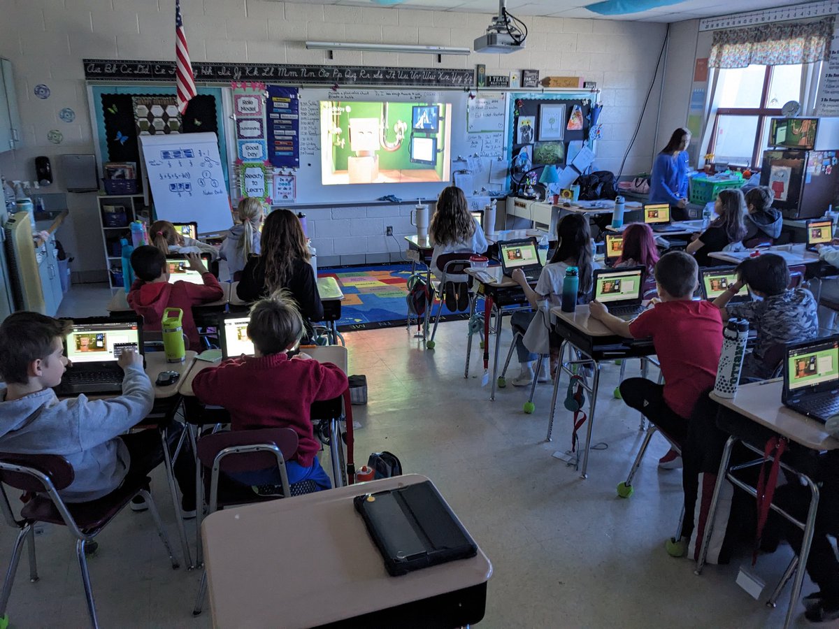 Thank you to <a href="/CodeJoyEdu/">CodeJoy</a> for always providing such engaging coding sessions to our Somers, CT students. We can't wait for the next one!