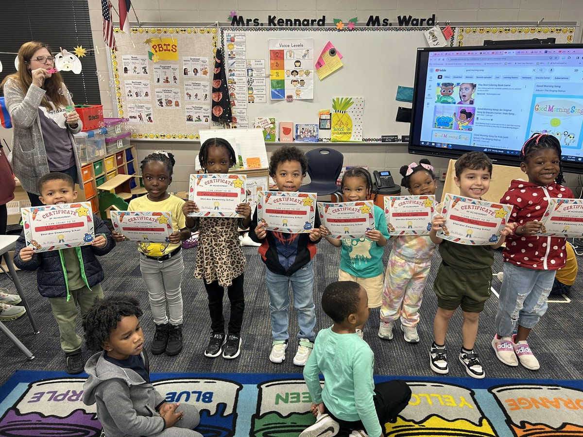 Welcome to the 30 Club! Today we celebrated Ms. Kennard’s PK students that could count to 30! We showered them with bubbles. ⭐️🫧 @SheridanCFISD @CFISDPK1 @MindyHidalgo