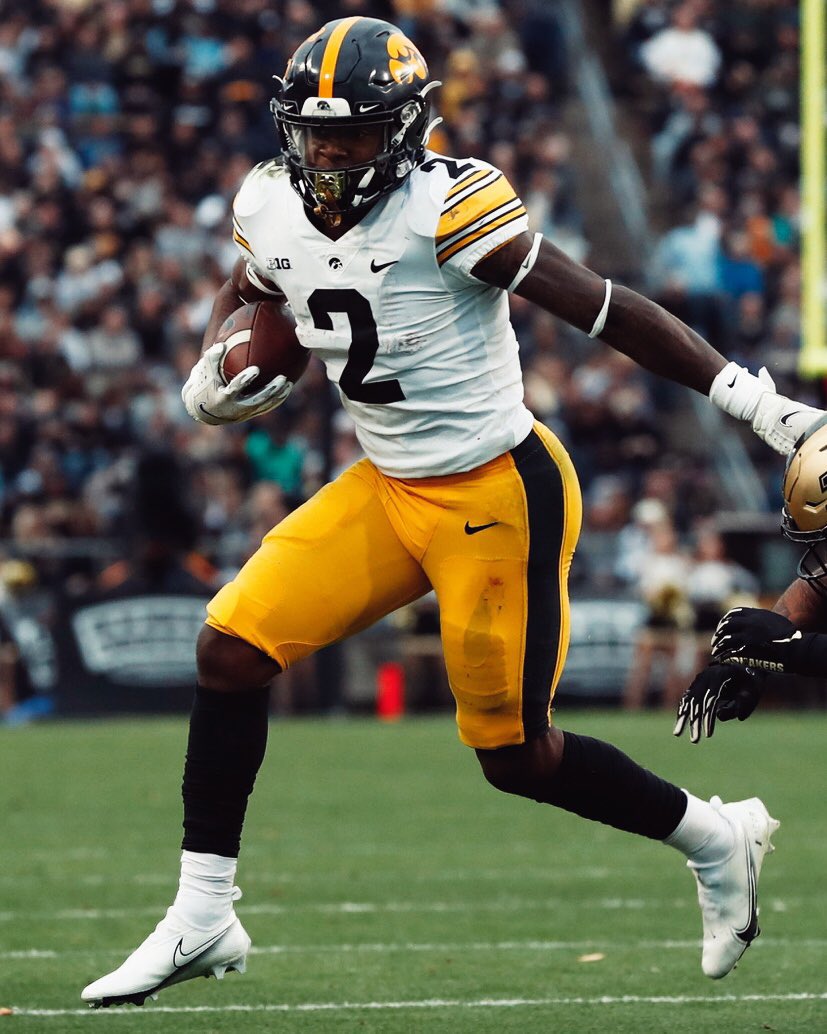 ✞ Blessed to receive an offer from The University of Iowa..💛#AGTG @LadellBetts46 @AllenTrieu @RisingStars6 @TheIowaHawkeyes