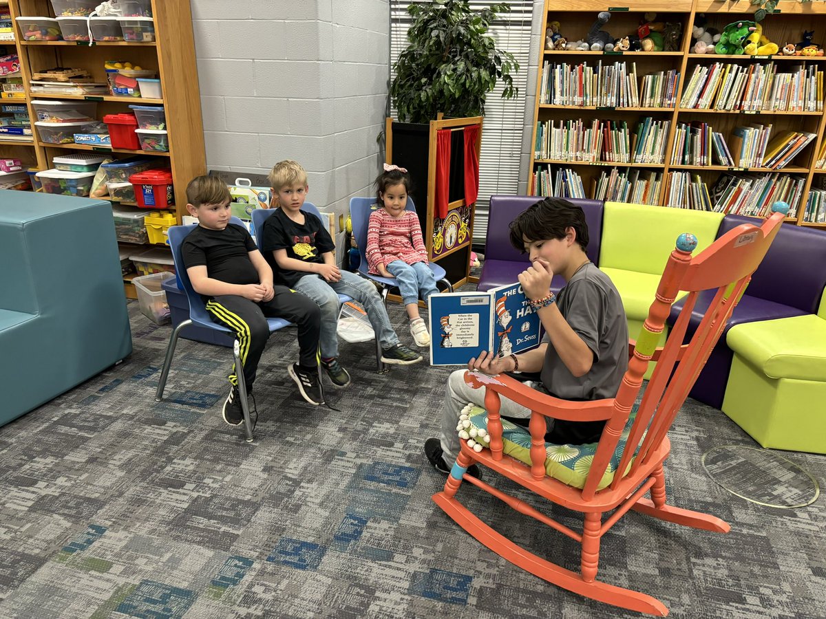 A kindergarten filled Friday!  Working on our writing with Ms. Shepherd’s students and joining Mrs. Peck’s students during library time.  It was a great day to be a Thunderbird!