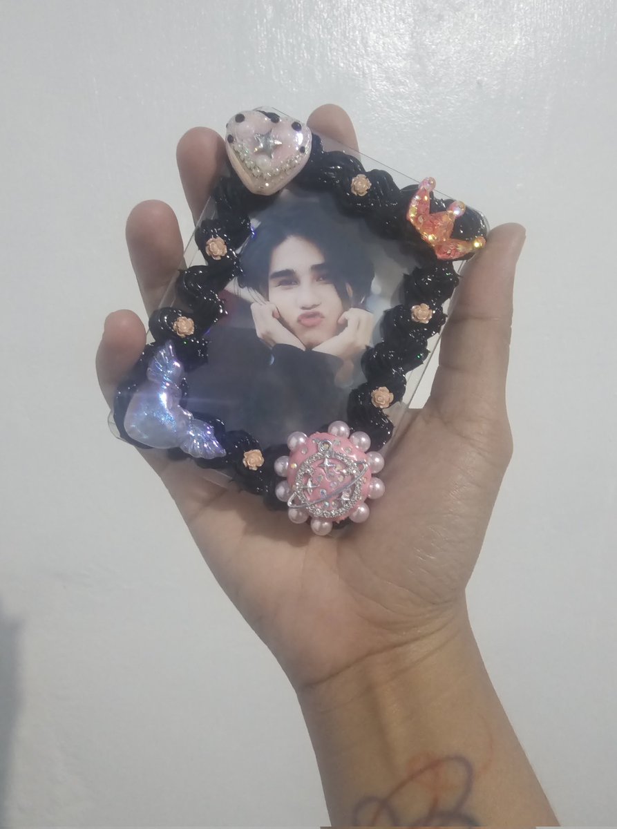 bsumettsgirl's tweet image. who wants? bigay ko nalang sa unang cutie sats na makita ko later. 😍🤗
#JeffSaturInManila