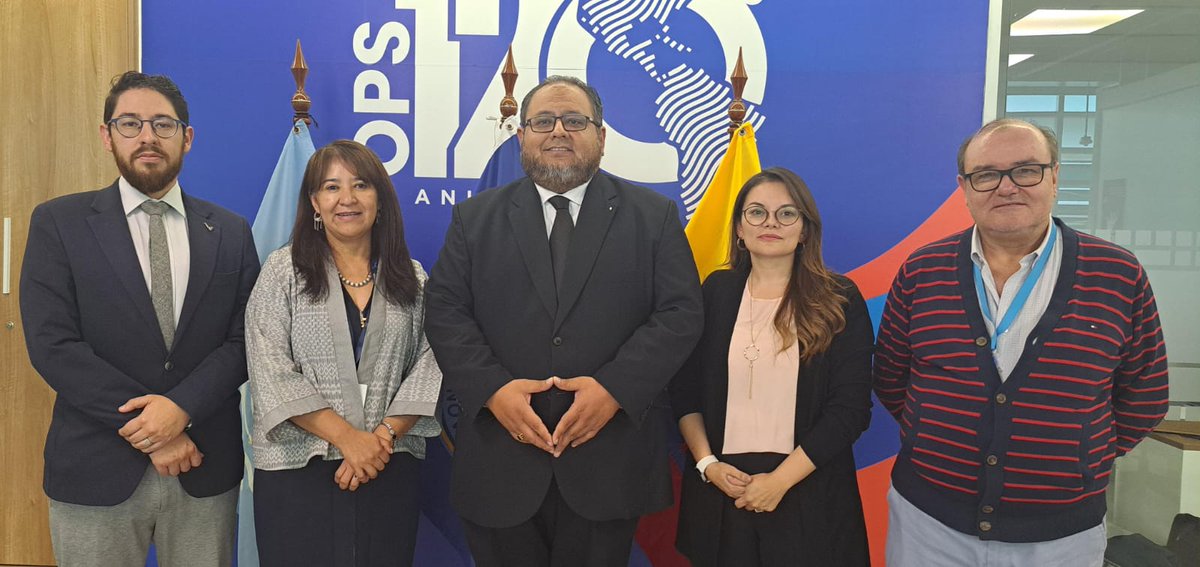 IndotEcuador's tweet photo. El #INDOT mantuvo una reunión con Sonia Quezada, representante de la @OPSECU.

Las líneas de cooperación técnica entre OPS – INDOT permitirán establecer acciones conjuntas y fortalecer la actividad trasplantológica en el país con una gestión eficiente y de calidad, para atender las necesidades de la población.

En #ElNuevoEcuador tu salud es nuestra prioridad.
@marioherrerav @DrFEncaladaC