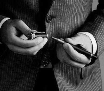 ✍️ليست تجاعيد
هذه ذنوب
 قبلاتكِ المؤجلة
هرمت..
لم تعد تعمل
معجزاتي يا أمي..#اسامه