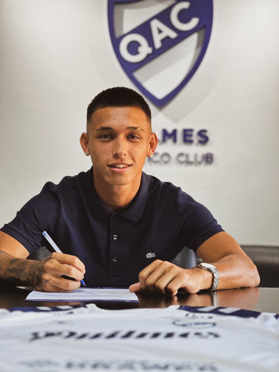 🤝 Santiago Puzzo es jugador profesional.