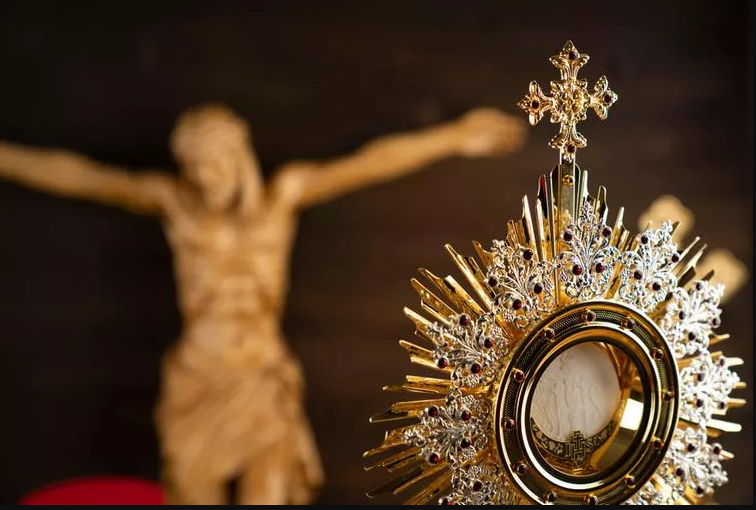 mmoc_stl's tweet photo. Lenten Opportunity: PRESENCE - Eucharistic Adoration, Contemplation, and the Word
The MMOC Contemplative Core Team invites you to a special evening of Lenten prayer:
"PRESENCE" Eucharistic Adoration, Contemplation, and the Word
Tuesday, March 5 6:30pm in church Led by Dcn Randy https://t.co/ZtR3SuZNfI