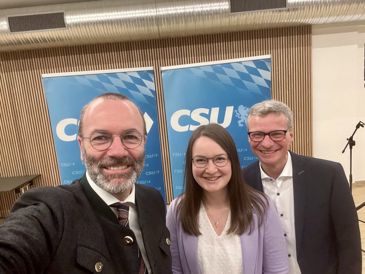 Noch 100 Tage bis zur #Europawahl: eine hochmotivierte #CSU-Basis bei den Kreisversammlungen #Straubing und #Deggendorf mit den Europakandidatinnen Katharina #Dilger und <a href="/SelinaVandieken/">Selina Vandieken</a>. Danke an <a href="/MPannermayr/">Markus Pannermayr</a> und Bernd #Sibler für die Unterstützung. #WebervorOrt