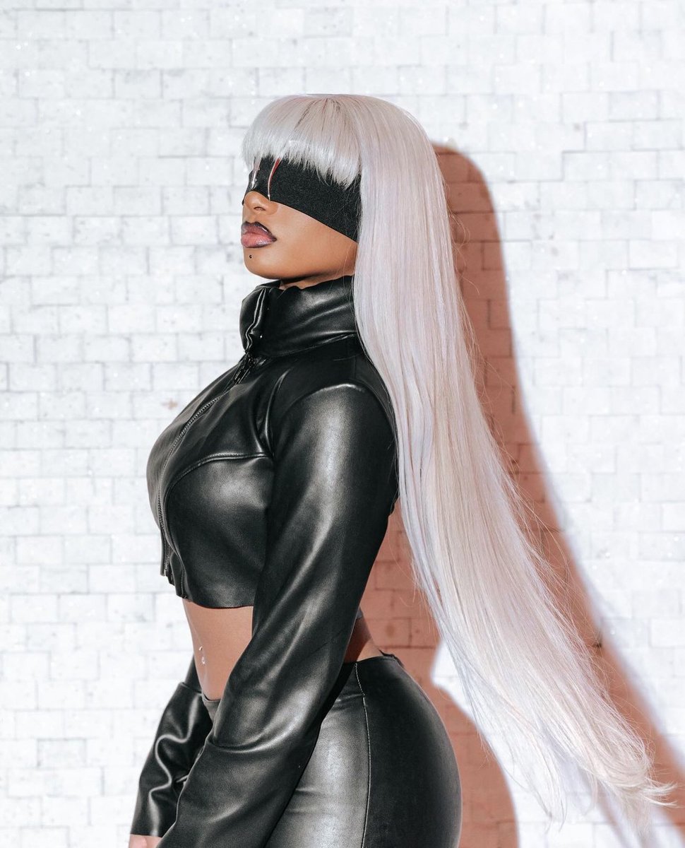 duskgumi's tweet photo. MEGAN THEE STALLION COSPLAYER GOJO https://t.co/5FrNatnxcb