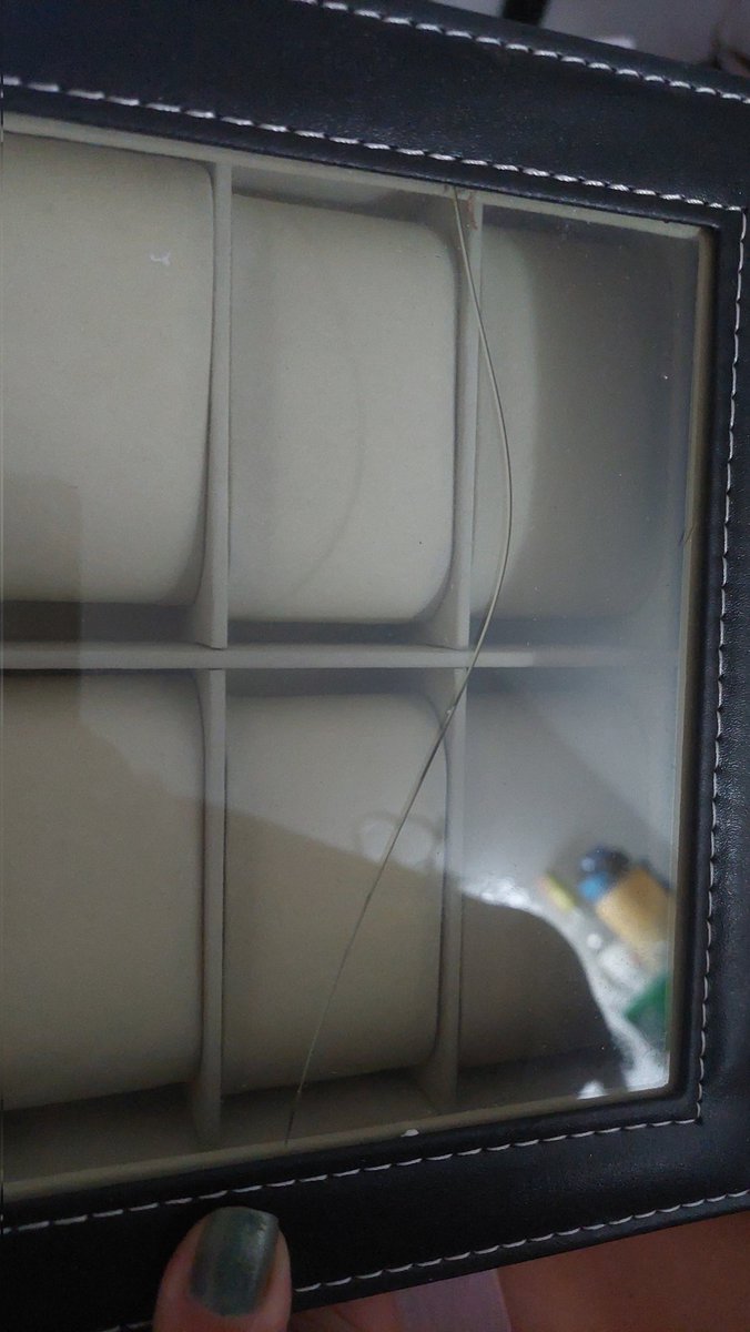 muchoshobbies's tweet image. En interrapidisimo que hacen aparte de coger las cajas a patadas?  Ojala les caigan moscas en la sopa