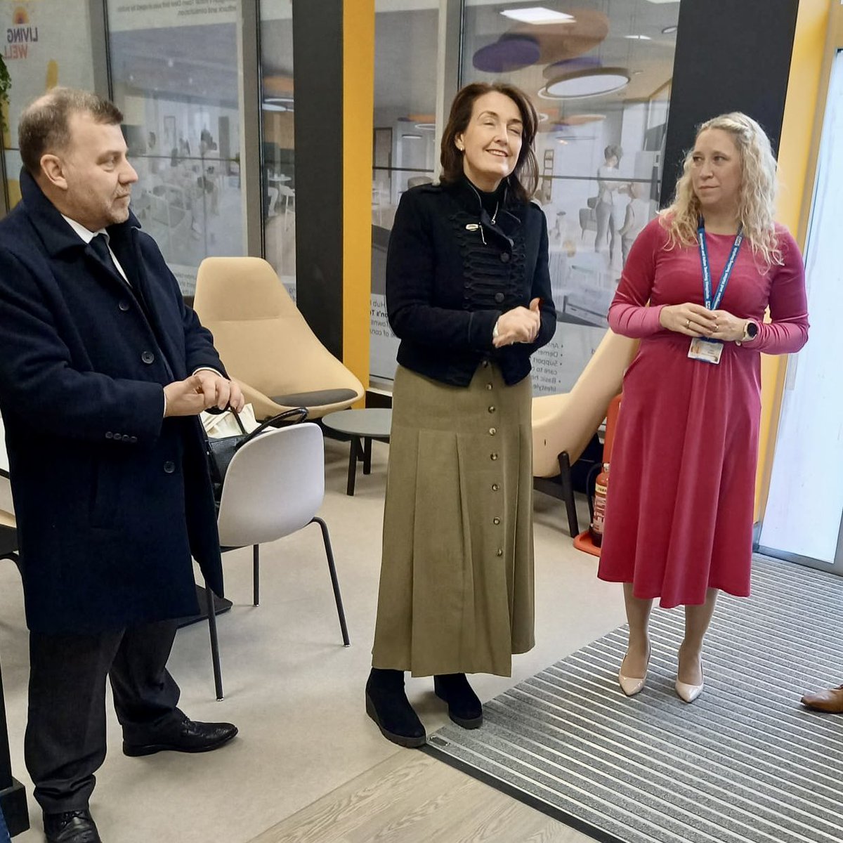 🌞 Really great to look round the new #Warrington #LivingWell Hub - a first in the UK which opens to the public next Wednesday.  The hub is funded by the Government’s Town Deal and is designed to help residents live happily, healthily and independently for longer.