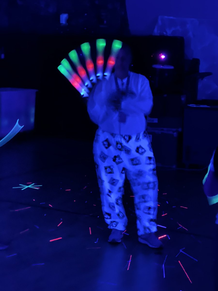 MorrowWildcats's tweet photo. Today we celebrated our scholars who exhibited ROAR for the 3rd nine weeks. These students earned their points and were ready to party! It’s a Glow Party! @CrystalHaines16  @FaamataF @CCPSNews https://t.co/PDowy1Fmc0